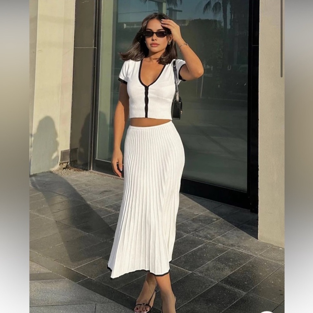 Pleated two piece skirt set ribbed old money aesthetic midi skirt cream white